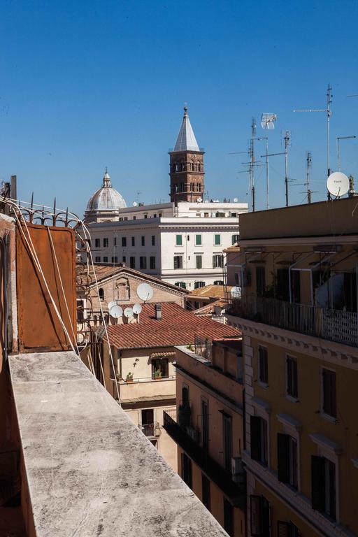 Casa Tua Sul Tetto Di Roma Apartment Exterior photo