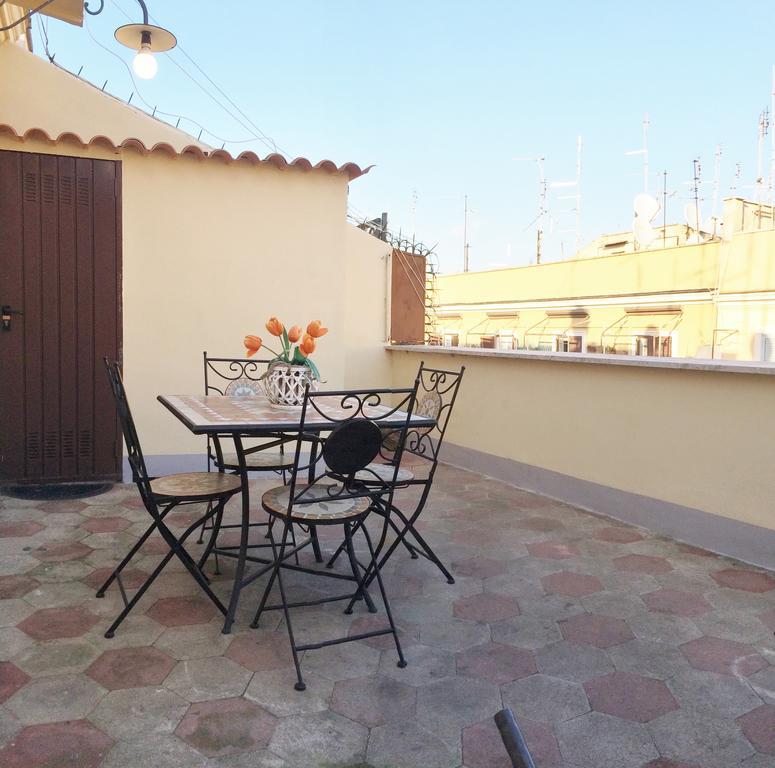 Casa Tua Sul Tetto Di Roma Apartment Exterior photo